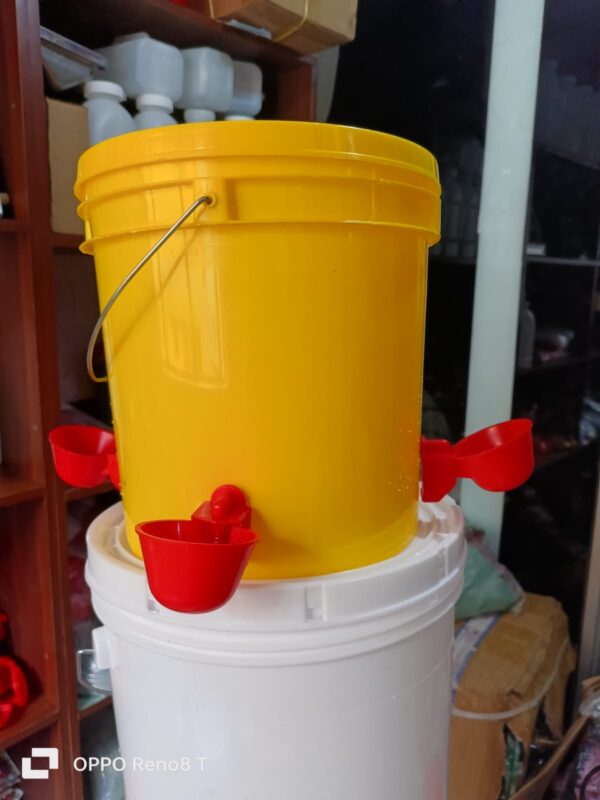 10 Ltr Bucket Automatic Drinker Set - Image 2
